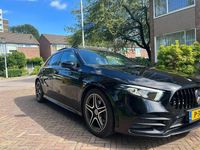 Occasion Mercedes A180 AMG line 136 PK (100 kW) 2020 Zwart Hatchback