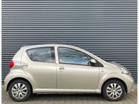 tweedehands Toyota Aygo 1.0-12V + CALVIN KLEIN 5D|AIRCO|ELEKTR|LEER|APK NW