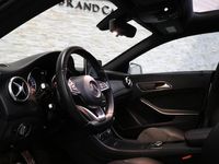 tweedehands Mercedes CLA180 Ambition | AMG | Pano | Orig. NL | Dealer onderhou