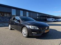 Occasion Volvo V60 Momentum 181 PK (133 kW) 2014 Zwart Stationwagen