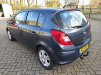 tweedehands Opel Corsa 1.4-16V Enjoy. Lees advertentie!