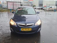 Occasion Opel Astra Edition 101 PK (74 kW) 2012 Blauw, metallic lak Hatchback
