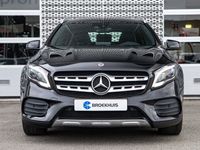 tweedehands Mercedes GLA180 Business Solution AMG | Stoelverwarming | 19" |