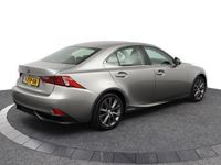 tweedehands Lexus IS300h Business Line | Dealeronderhouden | Achteruitrijcamera | 17 Inch lichtmetalen velgen