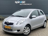 tweedehands Toyota Yaris 1.3 VVTi Sol BJ`07 NAP NL Dealer ond. Navi Trekhaa