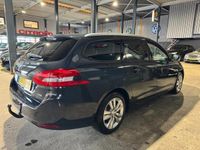 tweedehands Peugeot 308 SW 1.2 PureTech Blue Lease Executive Trekhaak 2e e