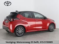 tweedehands Toyota Yaris Hybrid 1.5 HYBRID BI-TONE AUTOMAAT NAVIGATIE BIJNA 2023 G