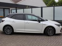 tweedehands Toyota Corolla 1.8 Hybrid First Edition Bi Tone Full LED, Navi, S