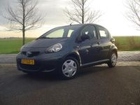 Occasion Toyota Aygo 68 PK (50 kW) 2012 Grijs Hatchback