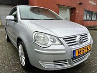 Occasion VW Polo 75 PK (55 kW) 2006 Grijs Sedan