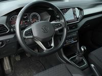 tweedehands VW T-Cross - 1.0 TSI 95pk Life / Navigatie / Parkeersensoren /