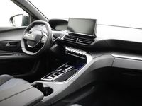 tweedehands Peugeot 5008 1.2 Hybrid Allure Pack Business 136 PK | Automaat | 7-Zits | Draadloze telefoonlader | Adaptieve Cruise Control | Navigatie | Cruise Control | Camera | Airco | Climate Control | Nieuw uit voorraad