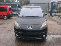 tweedehands Peugeot 1007 1600cc essence 2006 bt auto 164000km clim GARANTIE