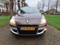 Occasion Renault Scénic III Dynamique 142 PK (104 kW) 2010 Bruin MPV