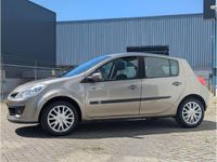 Occasion Renault Clio II Collection 101 PK (74 kW) 2009 Beige Hatchback