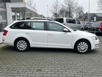 tweedehands Skoda Octavia G-TEC Combi 1.4 TSI Ambition Airco Cruise control Trekhaak afneembaar Multimedia-voorbereiding