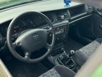 tweedehands Opel Vectra 1.6i GL 02-2025 APK | Groen | 5 Deurs