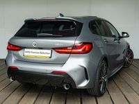 tweedehands BMW 120 1-SERIE i High Executive M Sportpakket Pro / Achteruitrijcamera / Elektrisch verwarmde voorstoelen / Trekhaak / Glazen panoramadak /