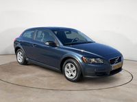 tweedehands Volvo C30 1.6 Advantage Benzine Handgeschakeld | Airco | Metallic Lak | Bumpers in kleur | Reservewiel | Trekhaak | 15'' Lichtmetaal |