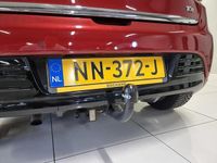 Occasion Renault Clio IV LIMITED 90 PK (66 kW) 2017 Rood Hatchback