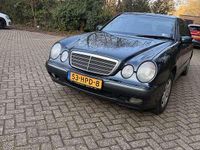 Occasion Mercedes E220 Classic 143 PK (105 kW) 2001 Blauw Sedan