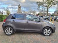 tweedehands Toyota Yaris 1.3 VVT-i Aspiration. Betrouwbare 1.3 viercilinder! Airco|Centr vergr|Aux| Nette auto, prijs rijklaar incl garantie.