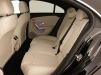 tweedehands Mercedes CLA180 Luxury Line | MULTIBEAM LED | USB pakket plus | KEYLESS GO-comfortpakket | Panoramaschuifdak | Burmester Surround Sound systeem | Parkeerpakket met 360°-camera | Verkeersborden assistent |