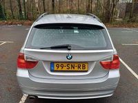 Occasion BMW 320 150 PK (110 kW) 2006 Zilver Stationwagen