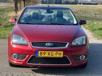 tweedehands Ford Focus Cabriolet Coupé- 2.0-16V Titanium STLVRM/CABRIO/CRUISE/PDC/APK 25-09-2024