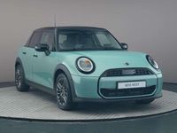 Nieuw Mini Cooper Classic 114 kW (156 PK) 2025 Groen Hatchback