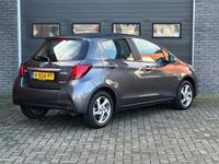 tweedehands Toyota Yaris 1.5 Hybrid Trend AUTOMAAT / NAVI / 47.371 KM!