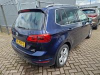 tweedehands VW Golf Sportsvan 1.2TSi Highline Trekhaak Navi Stoelverwarming Clima Cruise