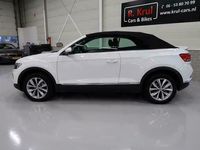 tweedehands VW T-Roc Cabrio 1.0 TSI Style Airco-ecc Navigatie APP connect Elektrische kap Stoelverwarming 17 inch Sportvelgen Fabrieksgarantie 1e Eigenares Parkeersensoren LED