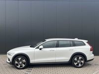 tweedehands Volvo V60 CC T5 AWD Pro | Trekhaak | BLIS | Camera | Standkachel | Keyless Entry