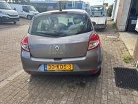 Occasion Renault Clio II 75 PK (55 kW) 2009 Grijs Hatchback