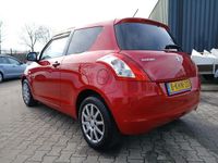 Occasion Suzuki Swift 94 PK (69 kW) 2013 Rood Hatchback