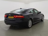 tweedehands Jaguar XE 2.0D 163 PK R-SPORT AUT. + NAVIGATIE / XENON / STO