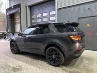 tweedehands Land Rover Discovery Sport P300e R-Dynamic HSE | Panoramadak | Black Pack | ACC | Stoel+Stuurverwarming | 20 Inch