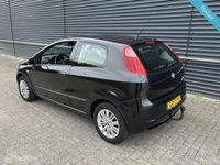 Occasion Fiat Grande Punto 95 PK (69 kW) 2006 Zwart Hatchback