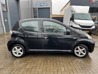 Occasion Toyota Aygo 68 PK (50 kW) 2010 Zwart Hatchback