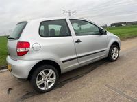 Occasion VW Fox Trendline 54 PK (39 kW) 2006 Grijs Hatchback