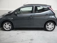 Occasion Toyota Aygo X-wave 69 PK (50 kW) 2015 Grijs Hatchback