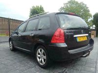 tweedehands Peugeot 307 SW 1.6 HDiF Premium