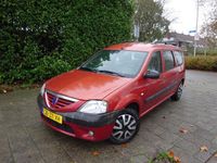 Occasion Dacia Logan MCV Lauréate 105 PK (77 kW) 2008 Rood MPV