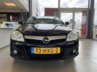 tweedehands Opel Tigra TwinTop 1.4-16V Temptation,Cabriolet,Elektrisch Bedienbare Kap,Airco,Leder&Stoelverwarming,Achteruitrijsensoren,Aux Aansluiting,17 Inch Lmv