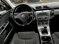 Occasion VW Passat Comfortline 116 PK (85 kW) 2007 Zwart, metallic lak Stationwagen