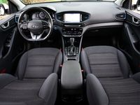 tweedehands Hyundai Ioniq 1.6 GDi Comfort (105PK), 1ste-Eigenaar, Keurig-Onderh., Navigatie/Apple-Carplay/Android-Auto, Parkeersensoren-V+A, Keyless-Entry/Start, DAB, Achteruitrijcamera, Lane-Assist, Adaptive-Cruise-Control, LM.-Velgen, Privacy-Glas, NL-Auto