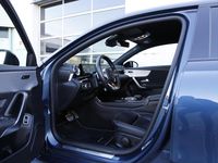 Occasion Mercedes A250 AMG line 218 PK (160 kW) 2021 Blauw Hatchback
