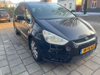 tweedehands Ford S-MAX 2.0-16V 7-Persoons auto rookt ! EXPORT !