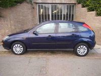 tweedehands Ford Focus 1.6-16V Ambiente